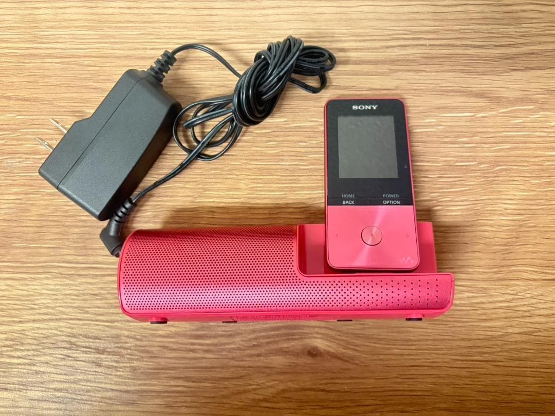 SONY デジタルオーディオプレーヤー 赤