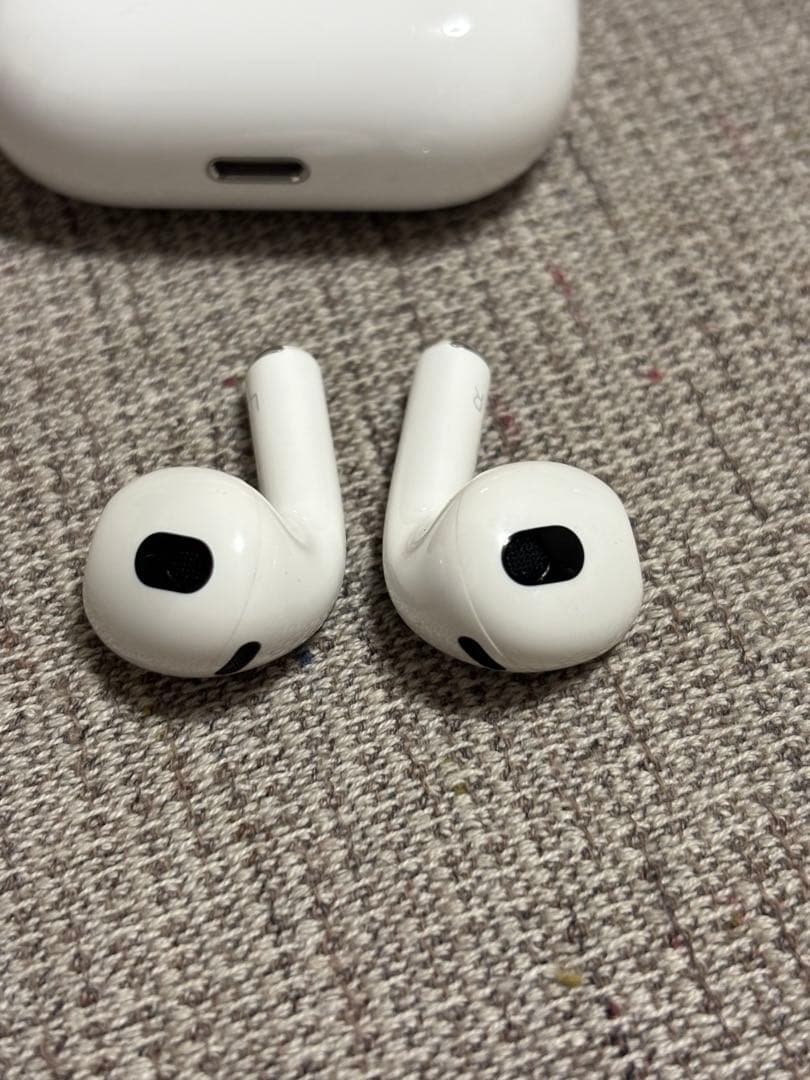 AirPods3本体 MagSafe充電対応