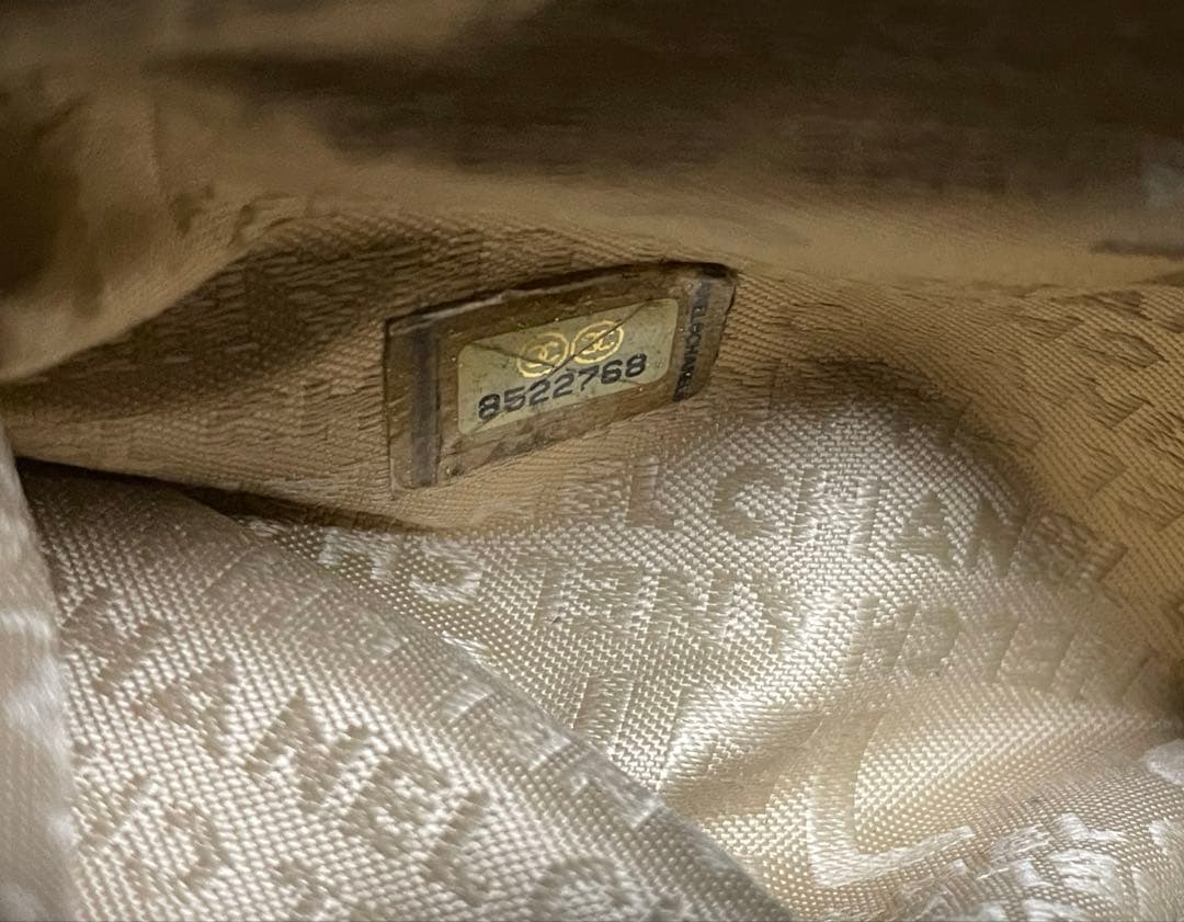 希少なミニサイズ CHANEL キャビアスキン　フリンジ ハンドバ