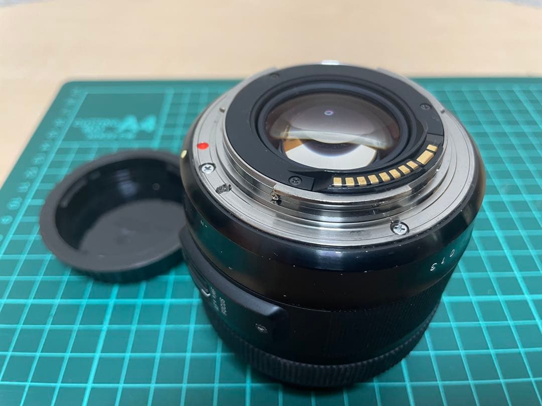 シグマ　SIGMA 30mm F1.4 (キャノン用)