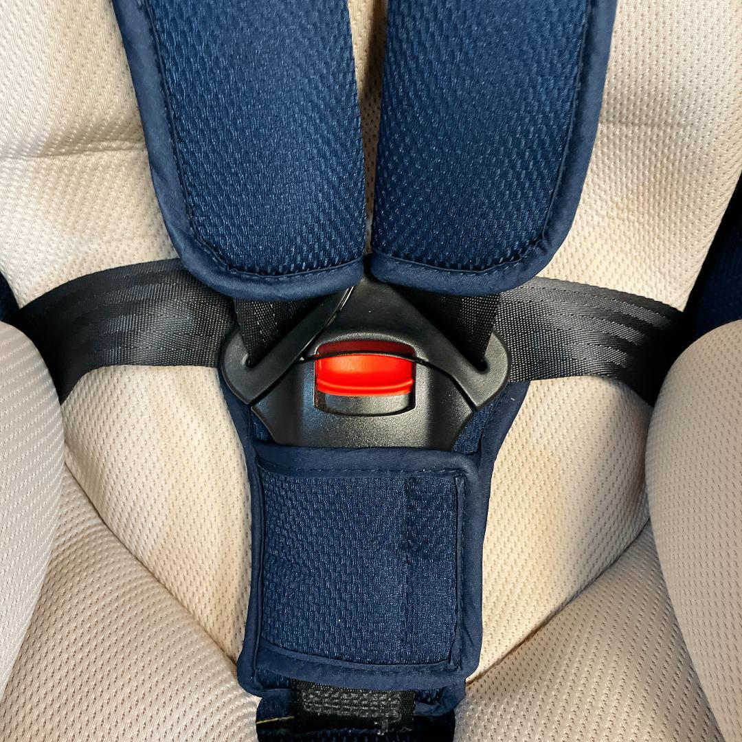 美品　Joie ジョイー チャイルドシート チルト　ネイビー