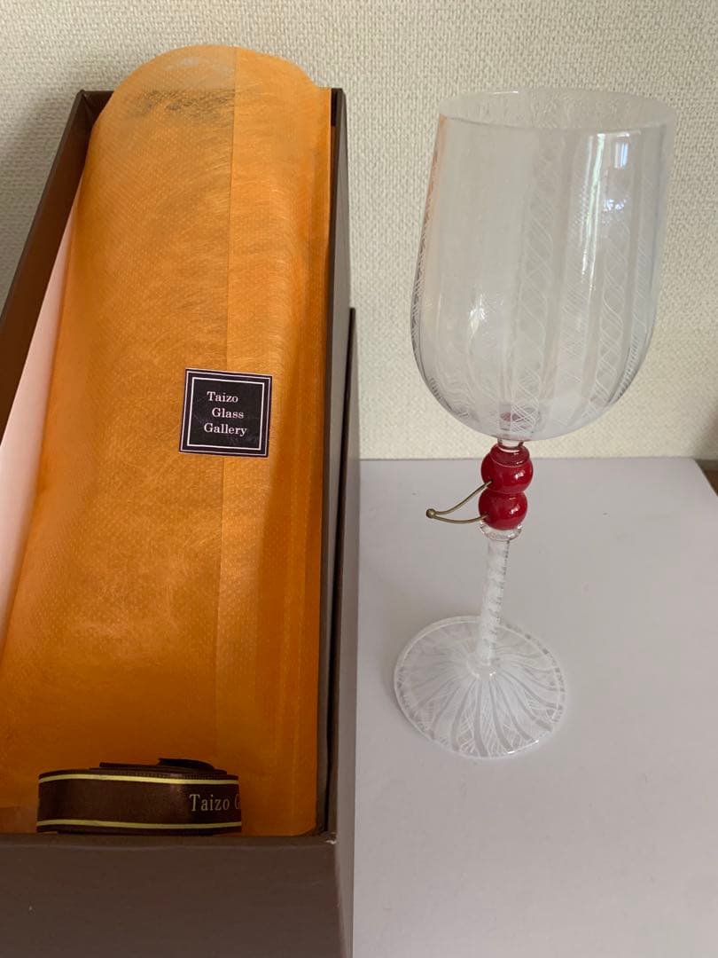 安田泰三手吹レース文様花器置物