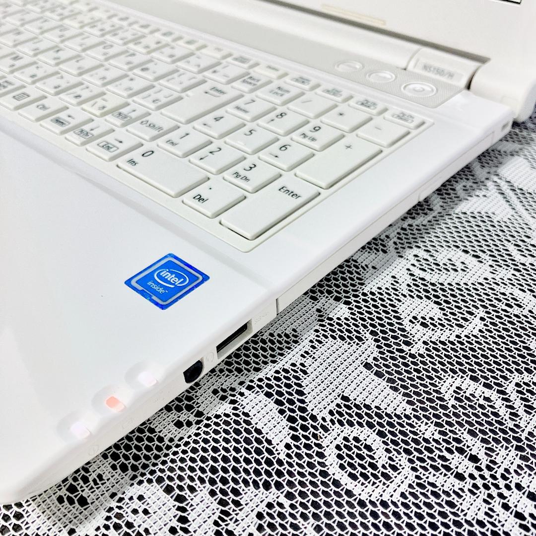 薄型軽量❣NECノートパソコン 白 SSD カメラ付き 設定済み✨