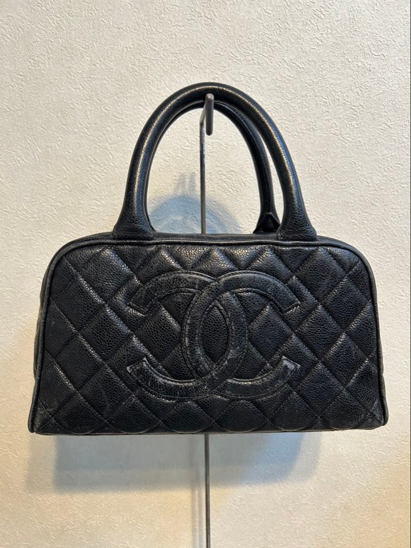 CHANEL ブラック ハンドバッグ キルティング