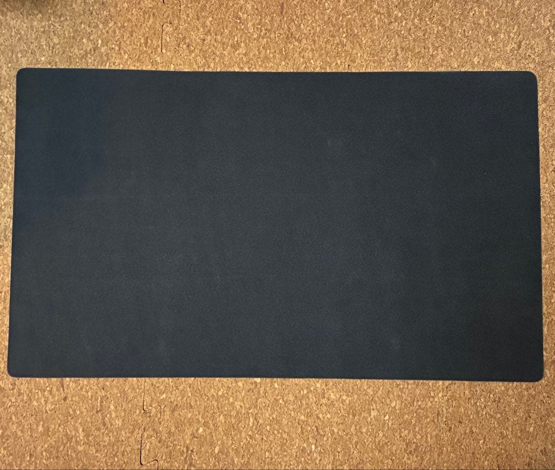 海外ポケモンカード　プレイマット　ミュウ