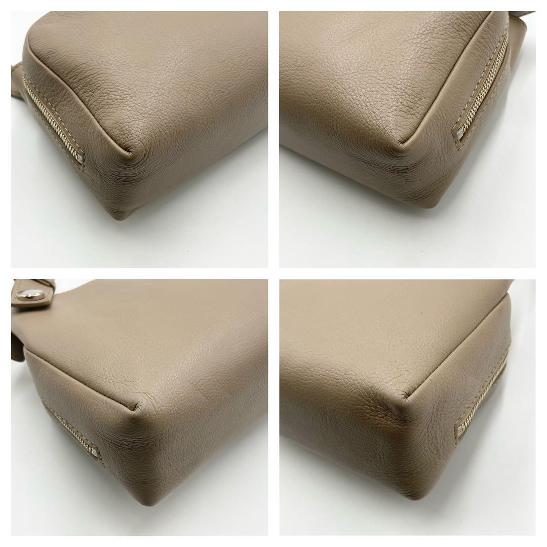 マザーハウス　ソラ　2ウェイショルダーバッグ　レザー　ベージュ　Mサイズ