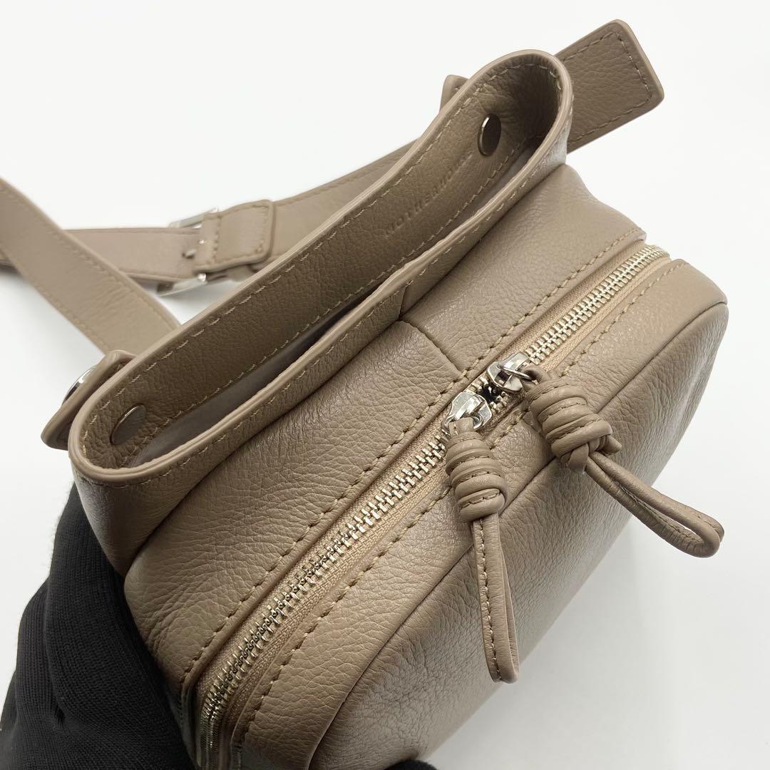 マザーハウス　ソラ　2ウェイショルダーバッグ　レザー　ベージュ　Mサイズ