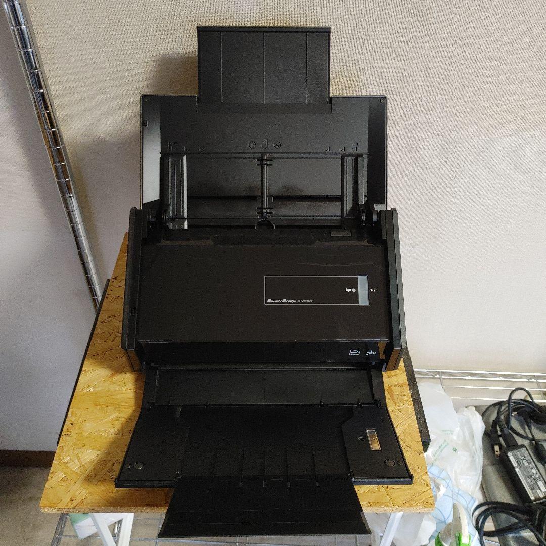 ScanSnap IX500 両面スキャナー 本体と電源アダプター