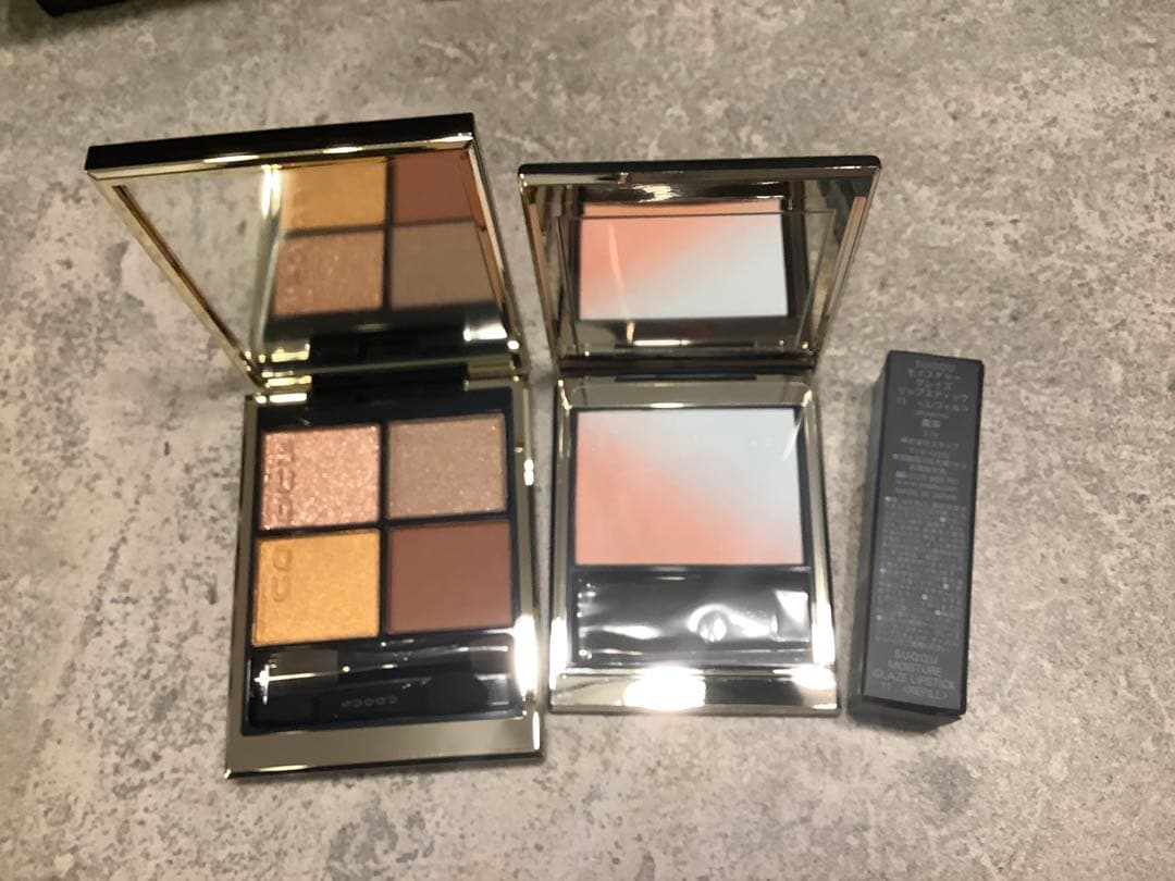 シグニチャーカラーアイズ