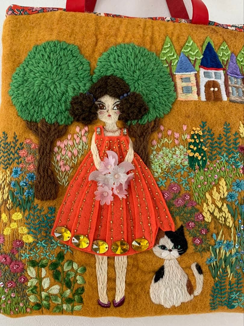 ナナ。三毛猫さんと私　羊毛フェルト生地のバッグ