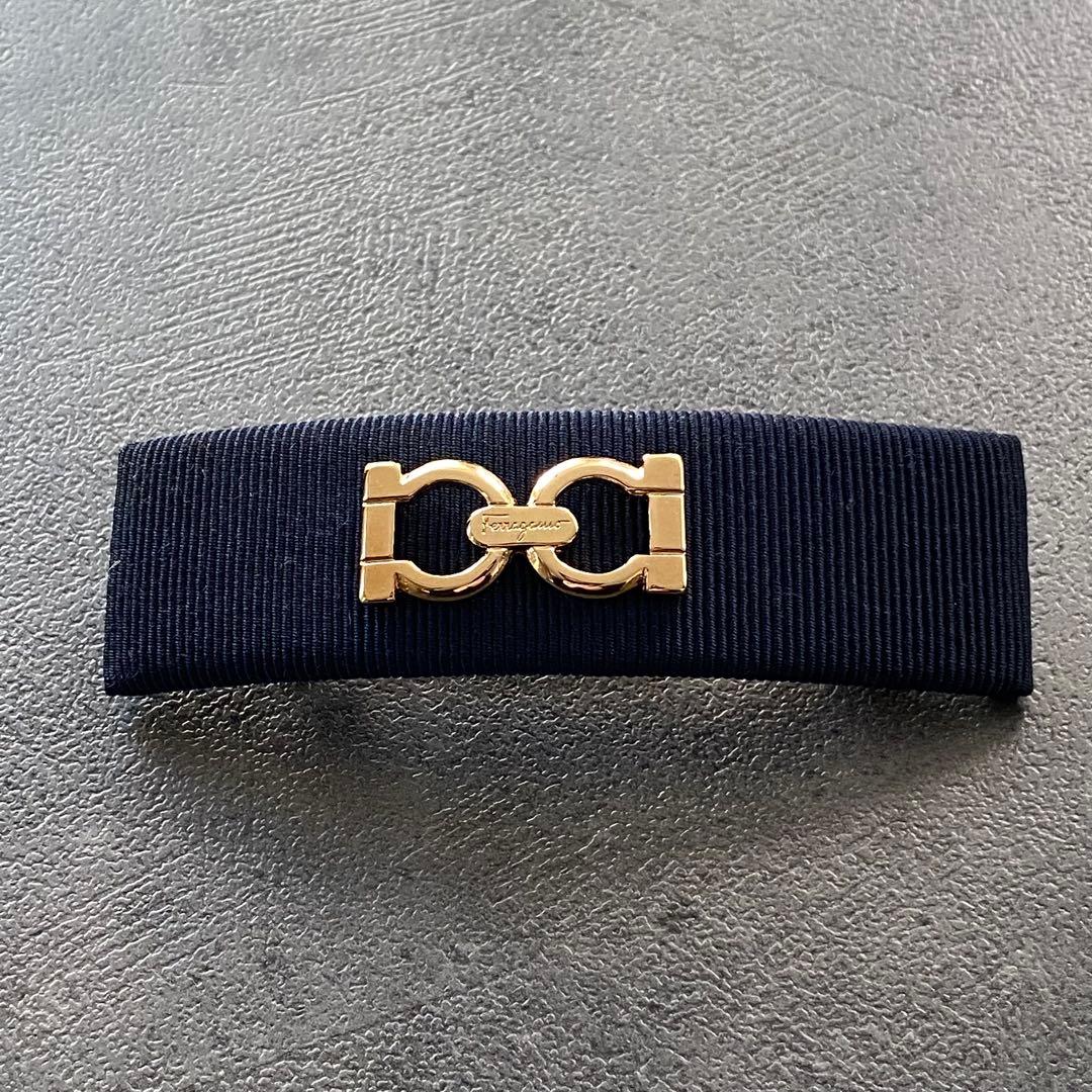 Salvatore Ferragamo バレッタ　ガンチーニ　ネイビー　ゴールド