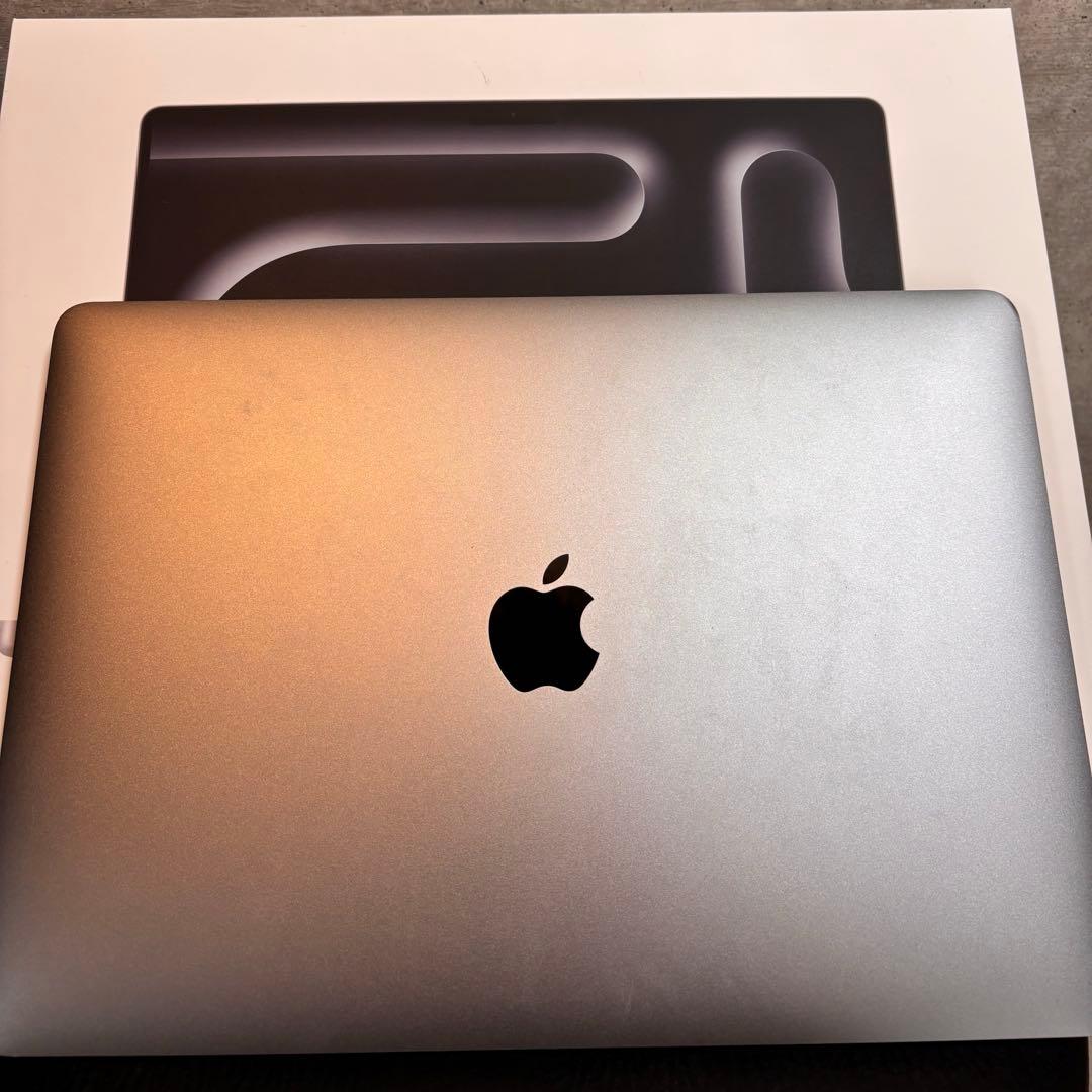 MacBook Pro 2020 13インチ 1TB / 16GB 【美品】