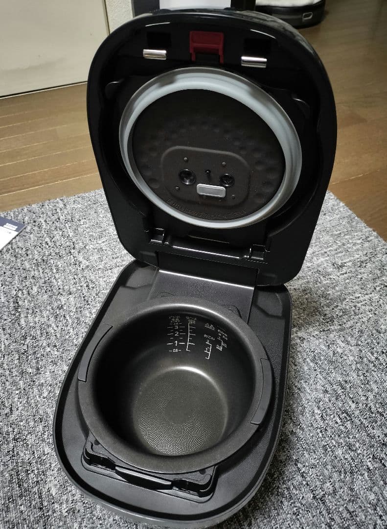 TIGER 炊飯器 3.5合 ご泡火炊き JPD-G060KP【ほぼ新品】