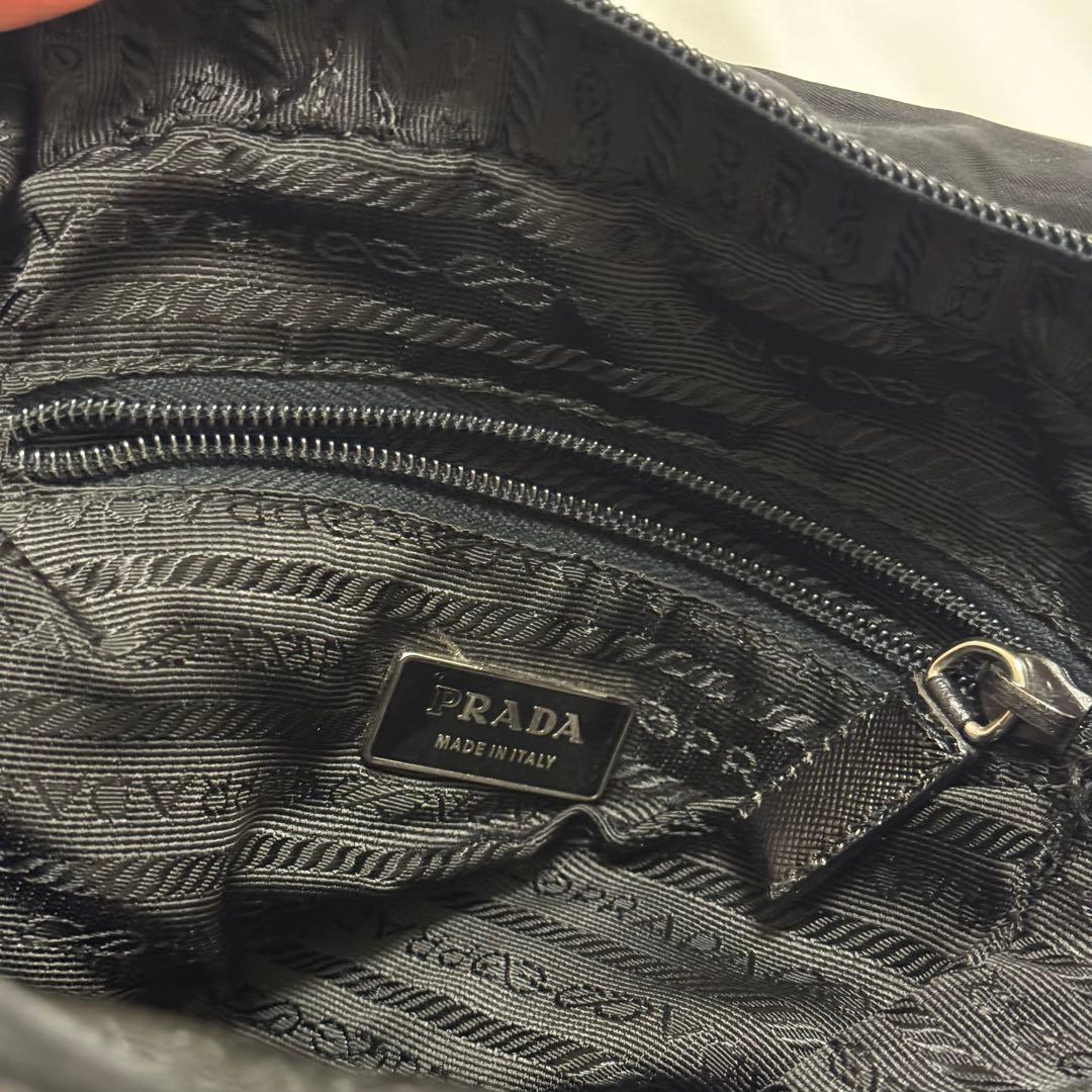 PRADA プラダ サコッシュ ショルダーバッグ 斜めがけ