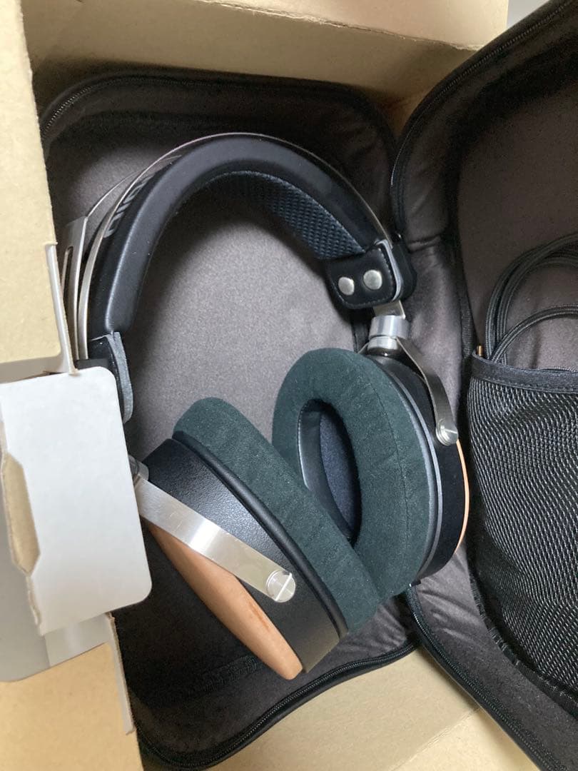 TAGO STUDIO T3-01 木製ハウジング スタジオヘッドホン