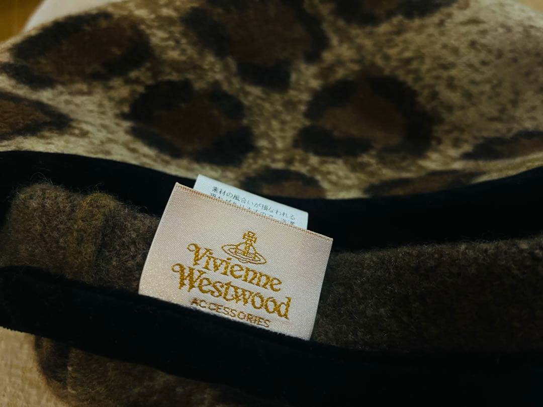 ヴィヴィアンウエストウッド　ベレー帽　レオパード
