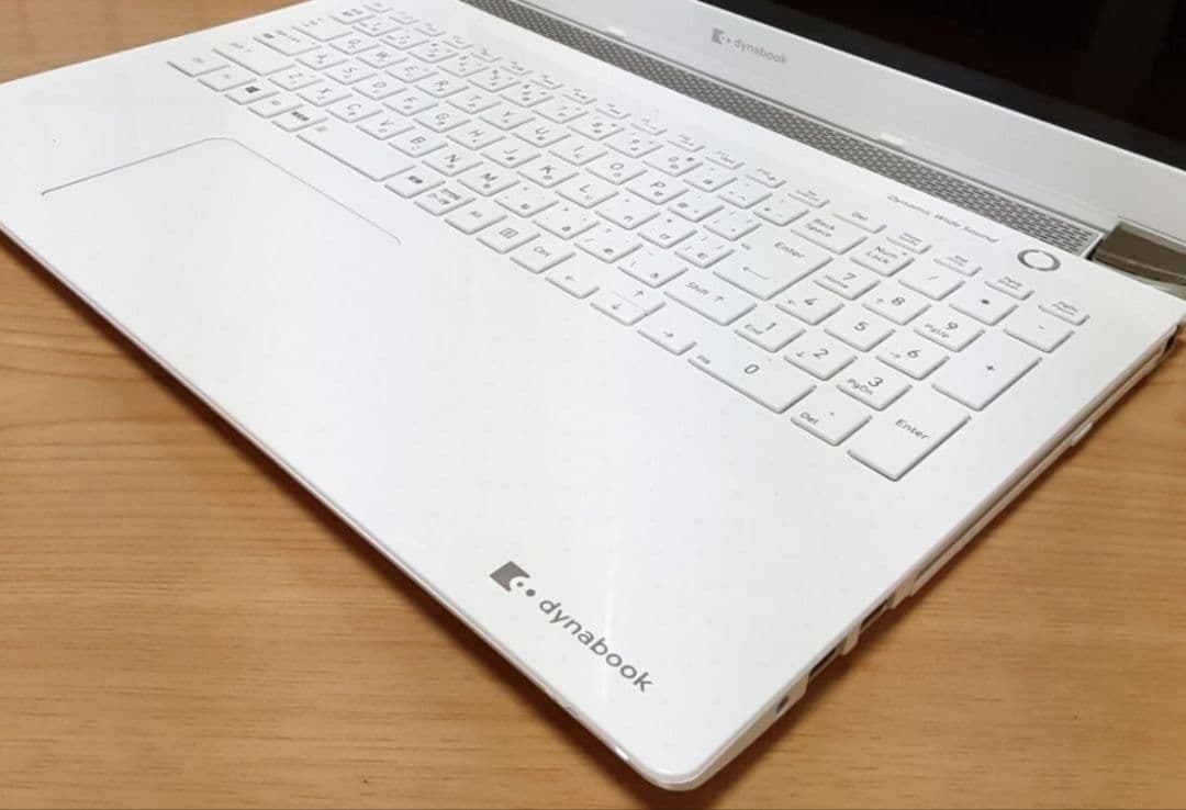 東芝 dynabook P1-X7MP-BW i7-8565U Blu-ray