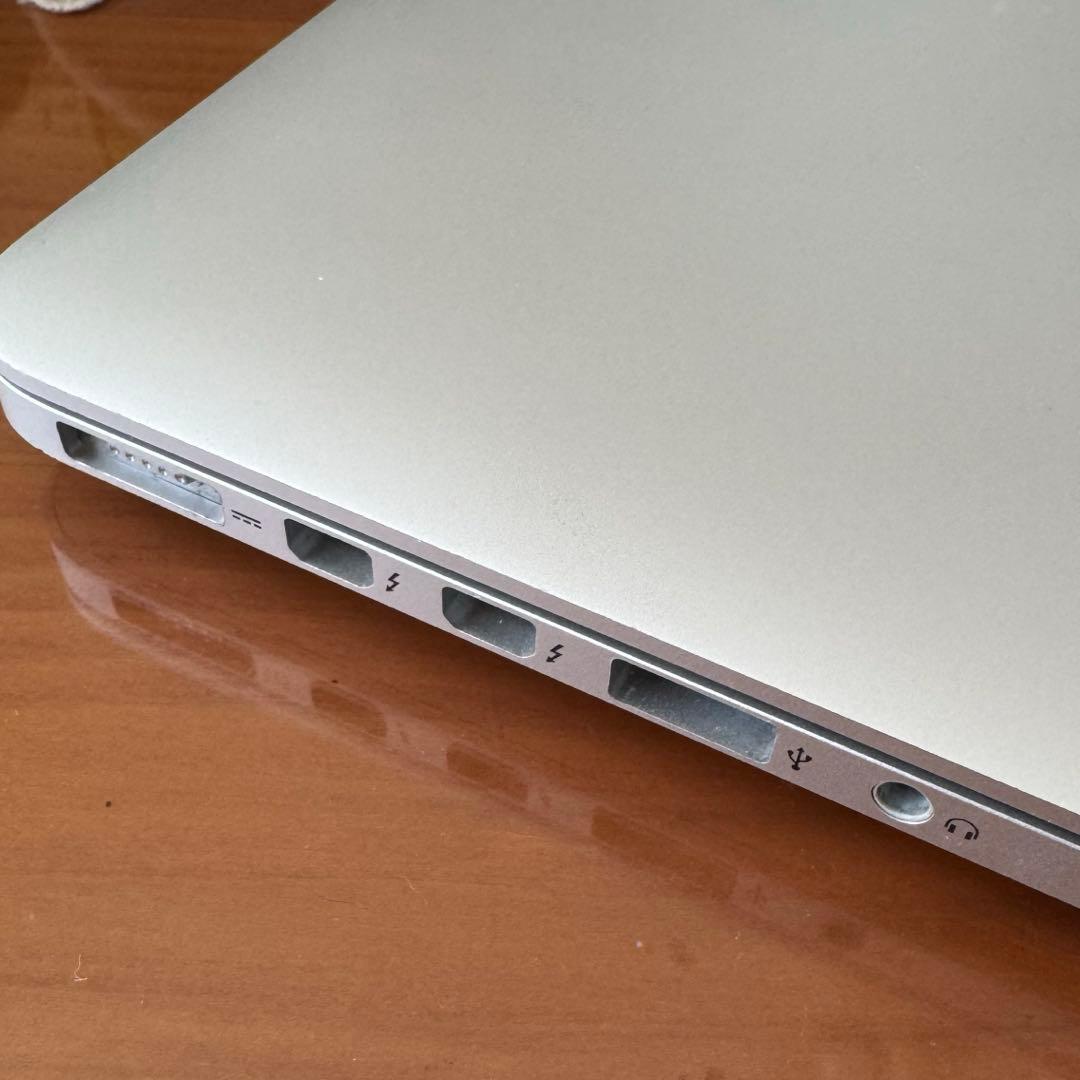 MacBookproシルバー 本体 13インチ