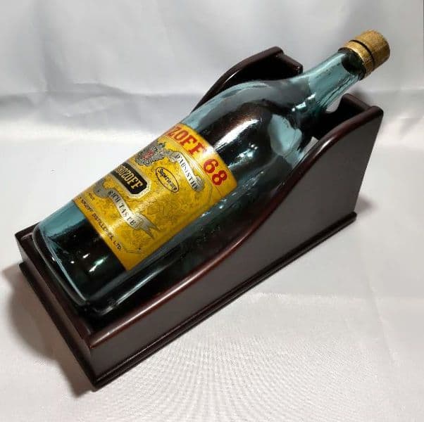 モロゾフ68 空瓶 と ワインラック アブサン