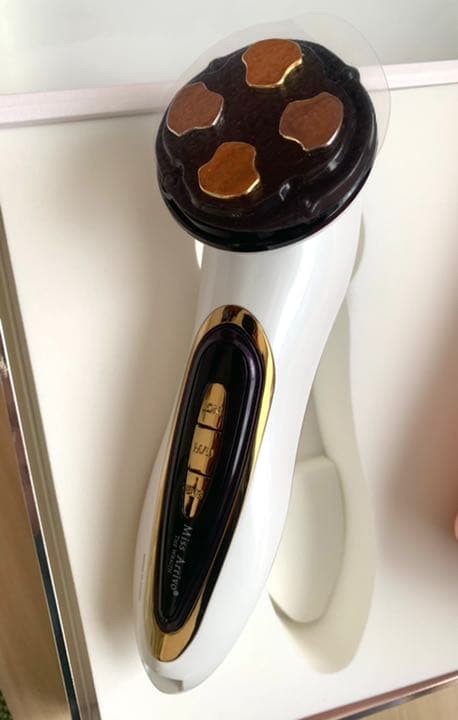 ボディ・フェイスケア ARTISTIC&CO Miss Arrivo THE WRAITH