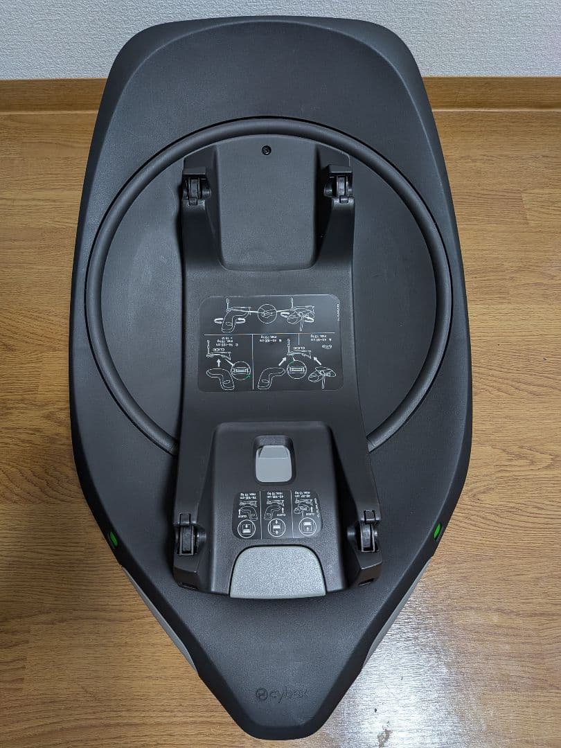 Cybex Cloud G i-Size ベビーシート Base G