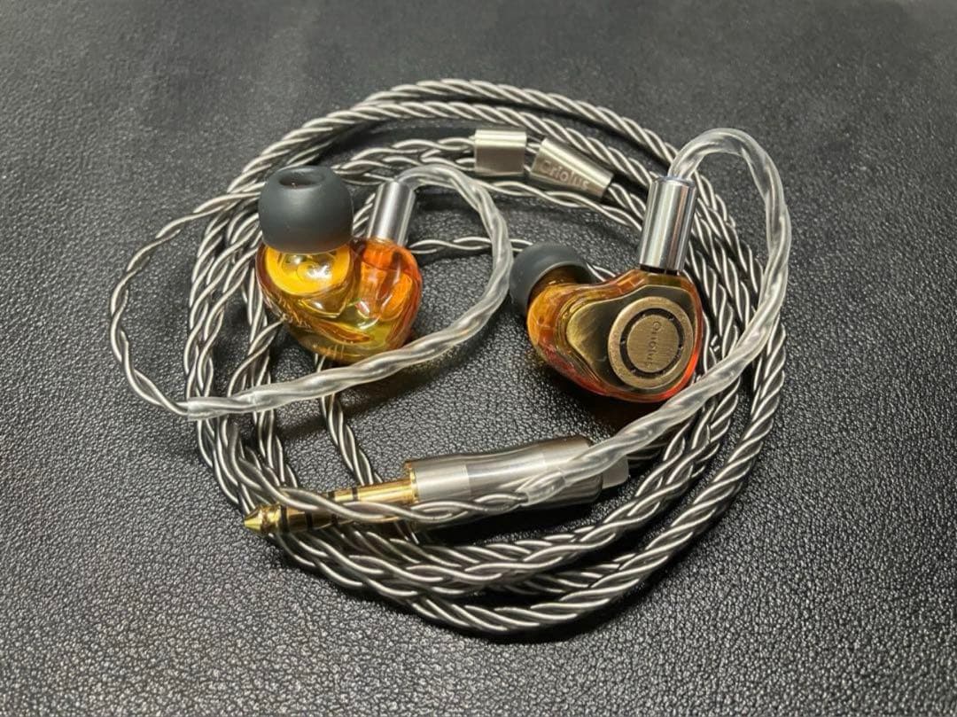 イヤホン Oriolus Isabellae