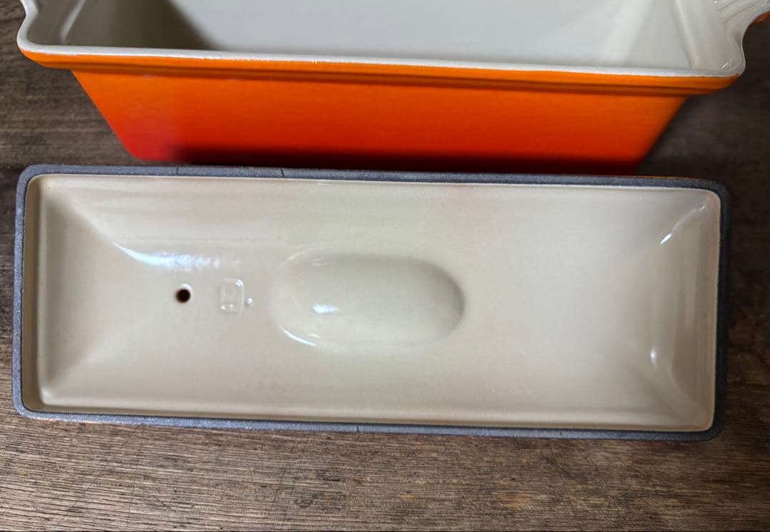 ルクルーゼ テリーヌ型 28オレンジ 廃盤品 LE CREUSET