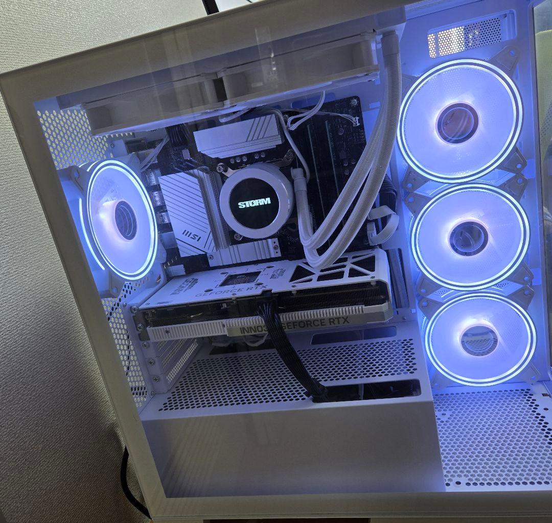 高性能 STORM ホワイト ゲーミングpc i7 RTX4060Ti