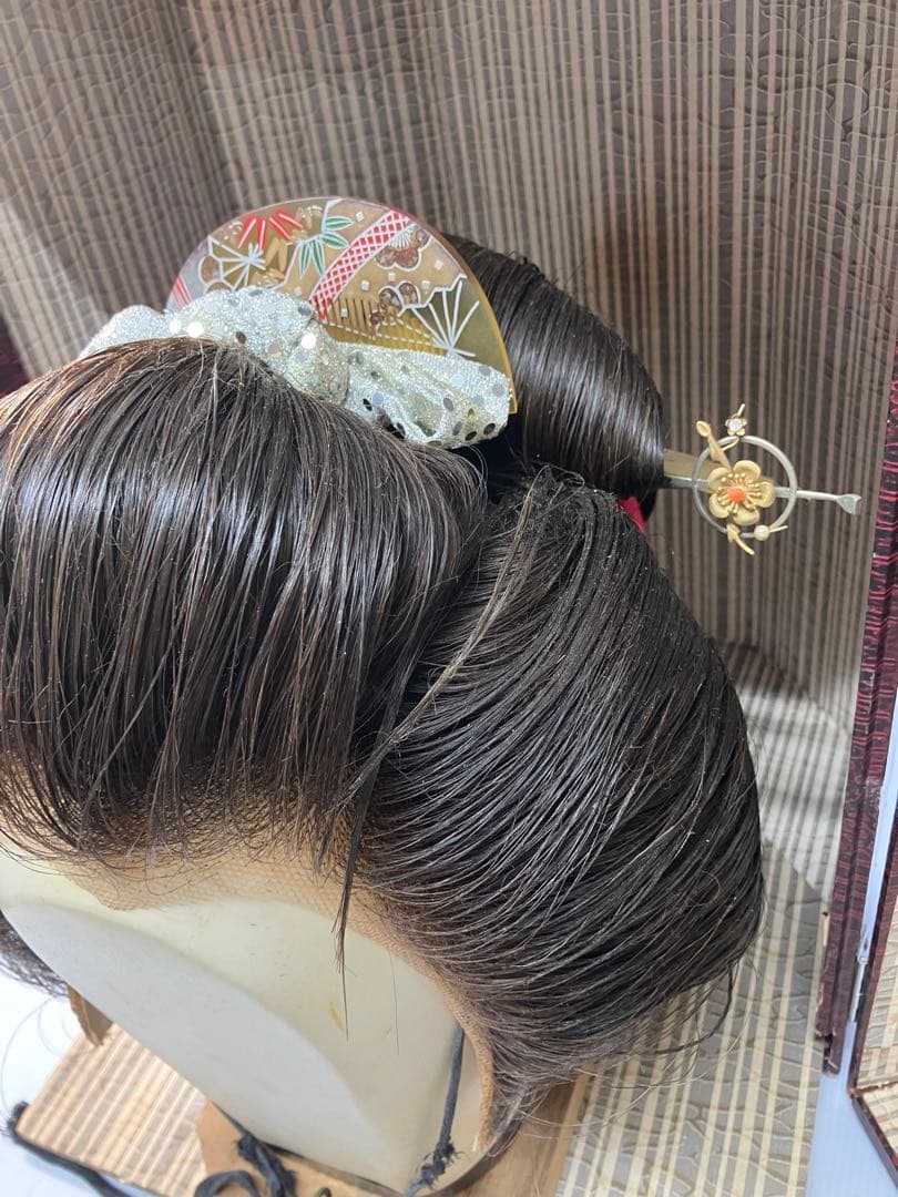 辰巳商会　高級日本髪かづら　かつら　かんざし髪飾り付芸者　コスプレ　ケース付