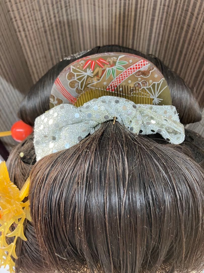 辰巳商会　高級日本髪かづら　かつら　かんざし髪飾り付芸者　コスプレ　ケース付