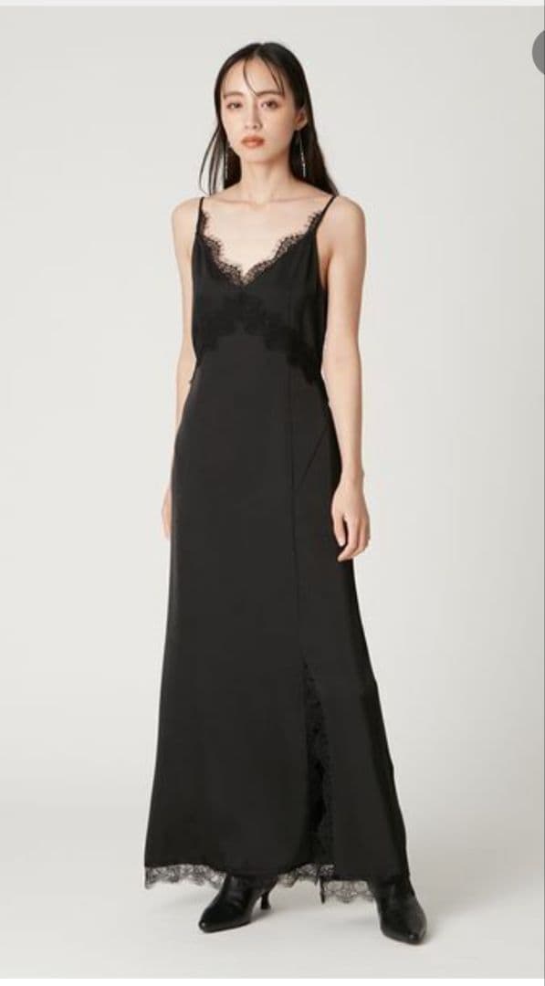 【新品未使用】フレイアイディー　レーストリムキャミワンピース　ブラック