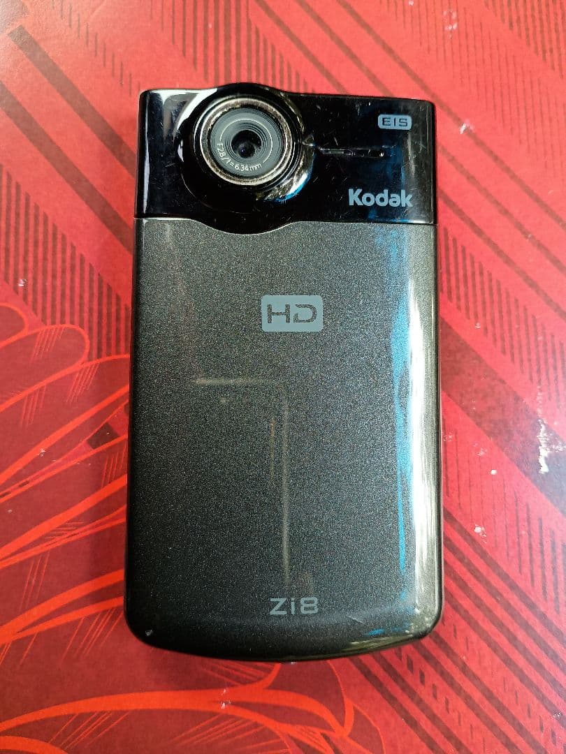 Kodak Zi8 ビデオカメラ 本体 動作確認済み　コダック