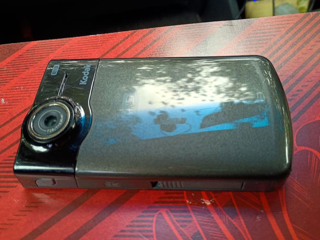 Kodak Zi8 ビデオカメラ 本体 動作確認済み　コダック