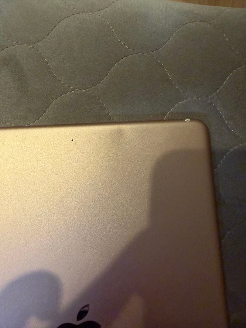 iPad ゴールド 本体　第8世代　32g