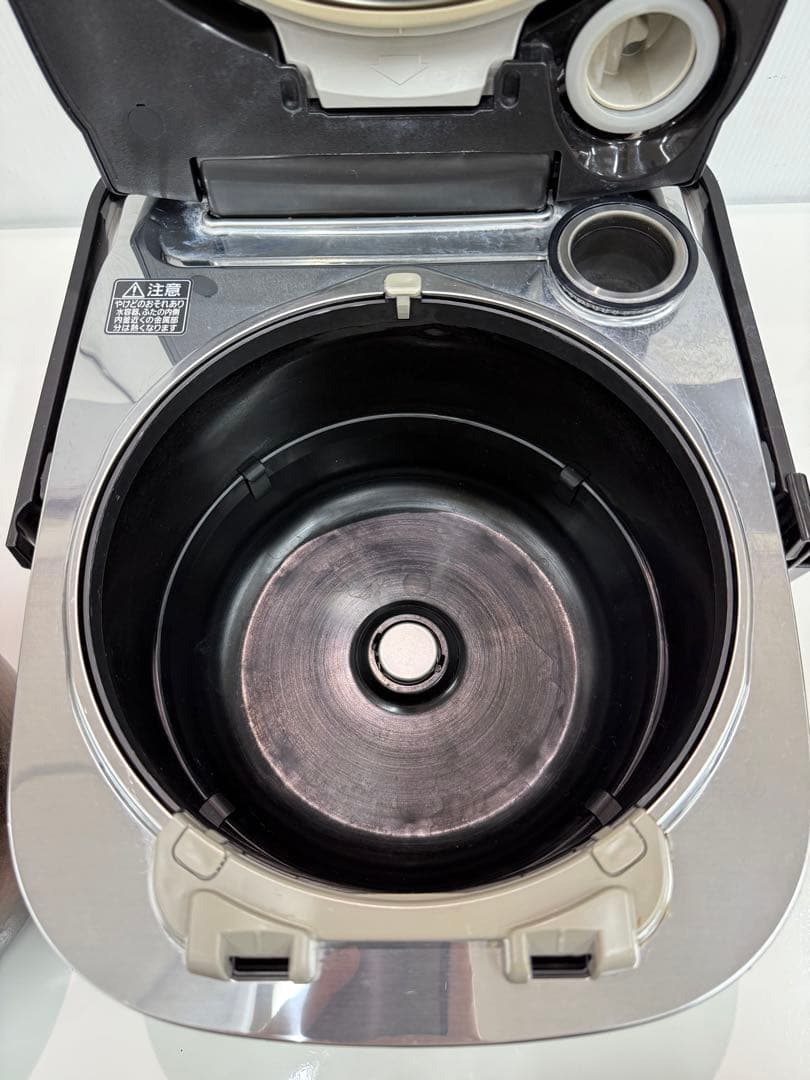 PANASONIC圧力IH炊飯器SR-VSX180