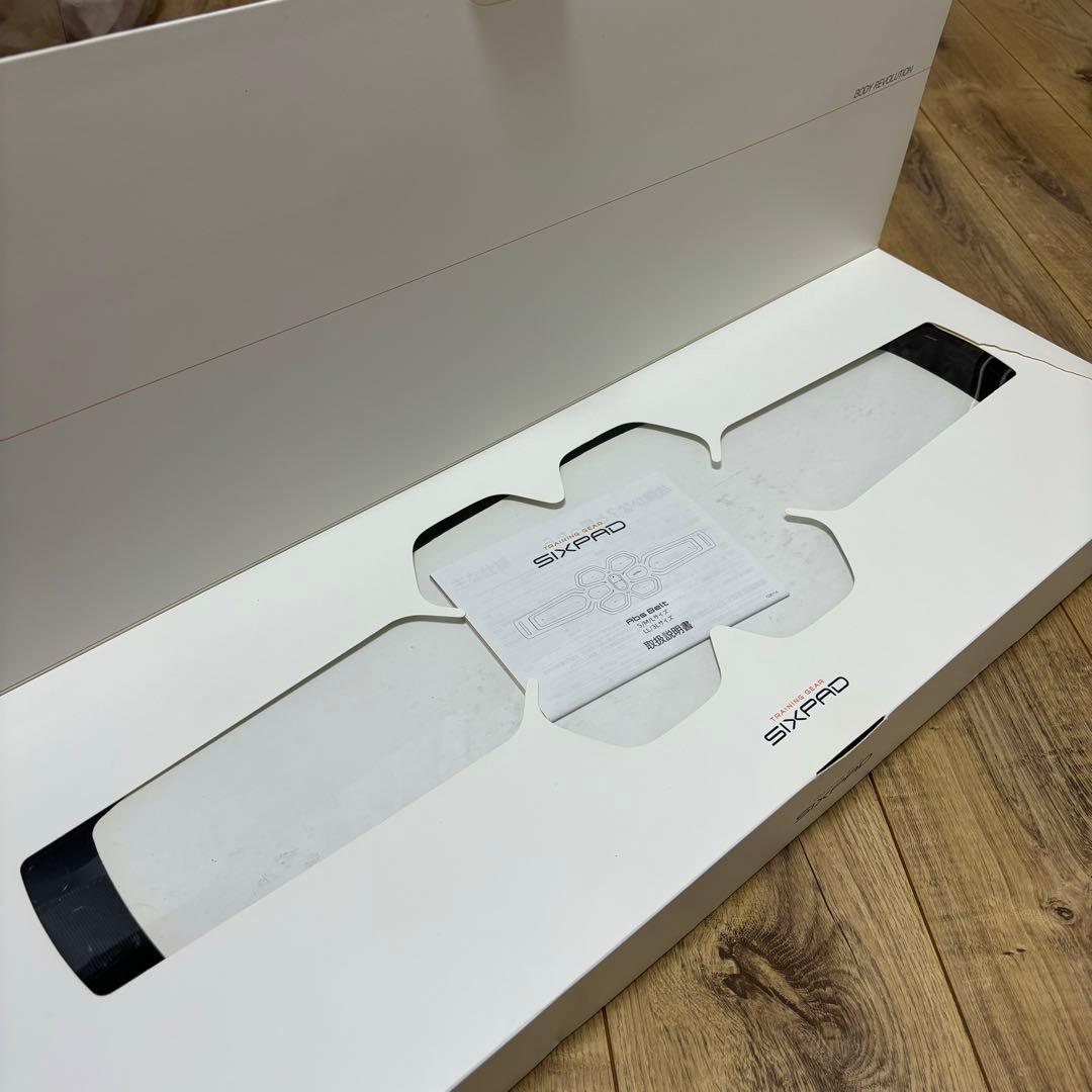 シックスパッド アブズベルト Abs Belt 腹筋 筋トレ トレーニング