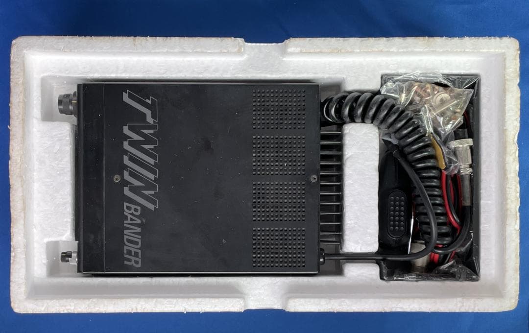 スタンダード C6000 430/1200MHz Twin Bander