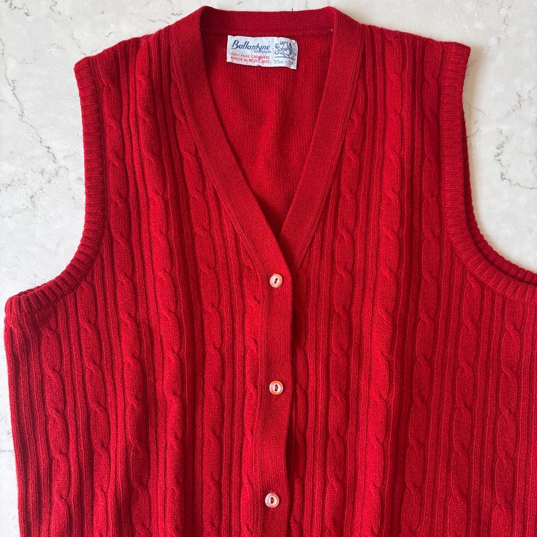美品 バランタイン スコットランド製カシミヤ100% ケーブル ニットベスト 赤