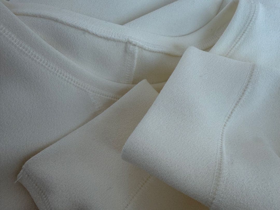 今季★ウィムガゼット Vガゼットワンピース オフホワイト