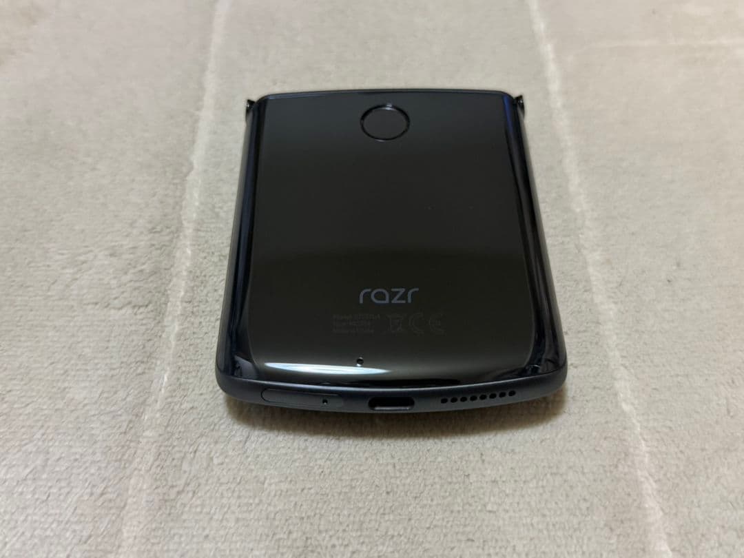 スマートフォン本体 motorola razr 5G 256GB SoftBank