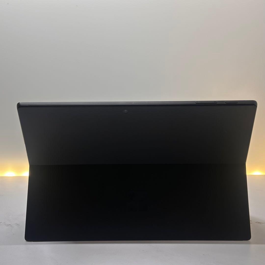 【ブラックモデル】Surface Pro7 Corei5/8/256