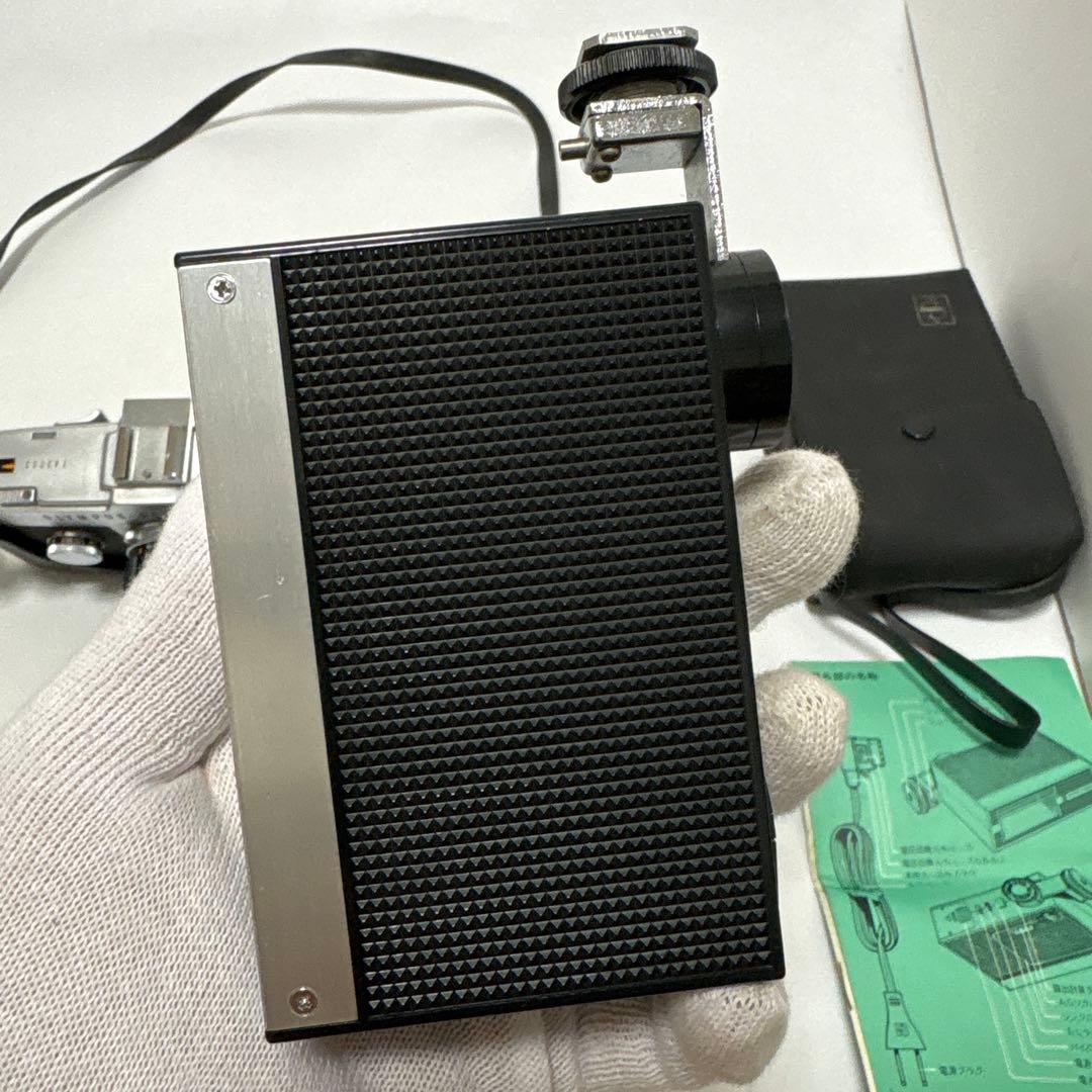 d*7様 Olympus Pen FT /Zuiko 40mm f1.4/ストロ