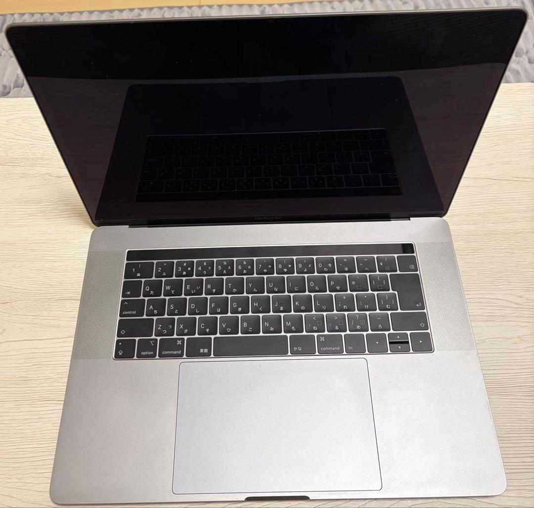 MacBook Pro 15インチ 2018年 Core i7 SSD256GB