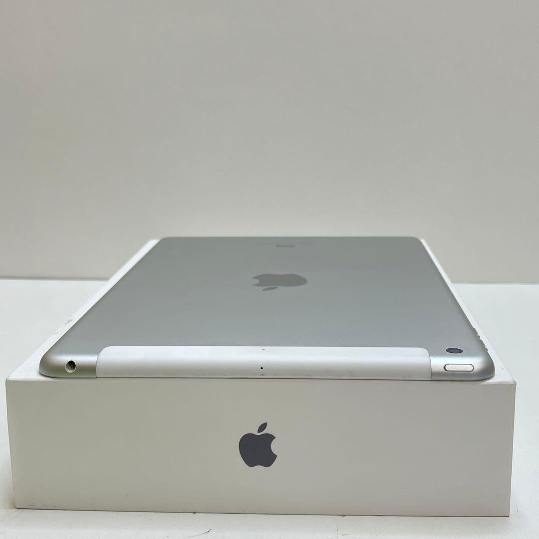 iPad 第6世代 128GB Wi-Fi + Cellular 89％