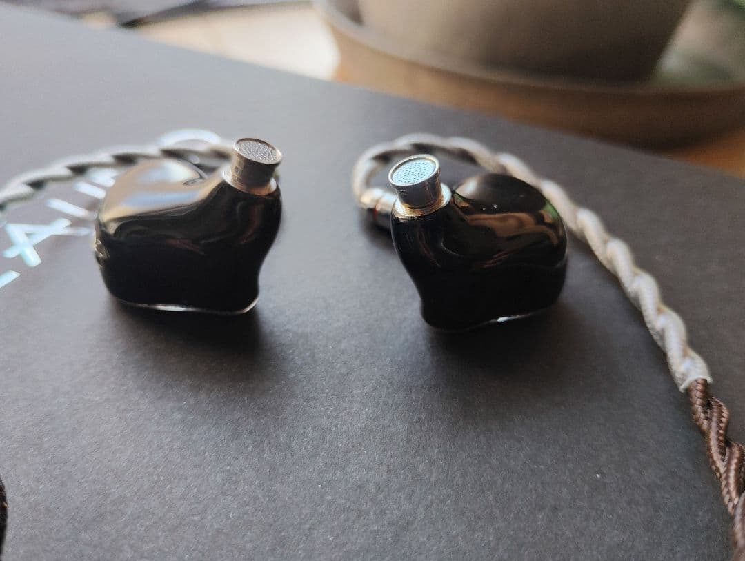 THIEAUDIO Monarch MK II 有線イヤホン