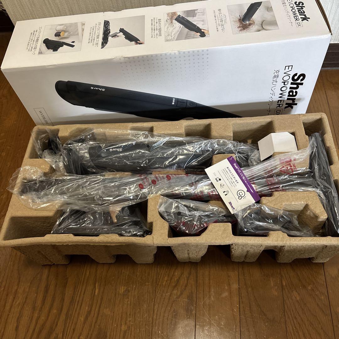 充電式ハンディクリーナー　wv516JBK