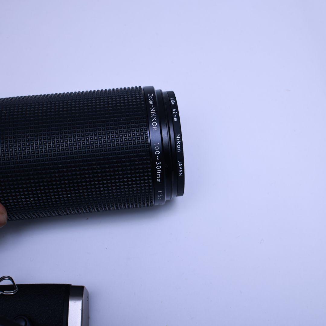 フィルムカメラ Nikon FM10レンズ3本 電池付き