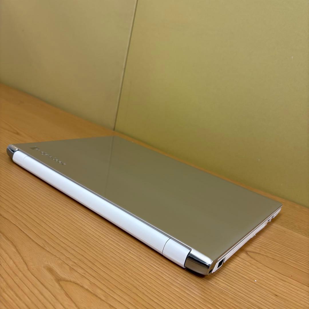 パ*パ様 東芝 dynabook P1-T6RP-EG Core i7 第11世