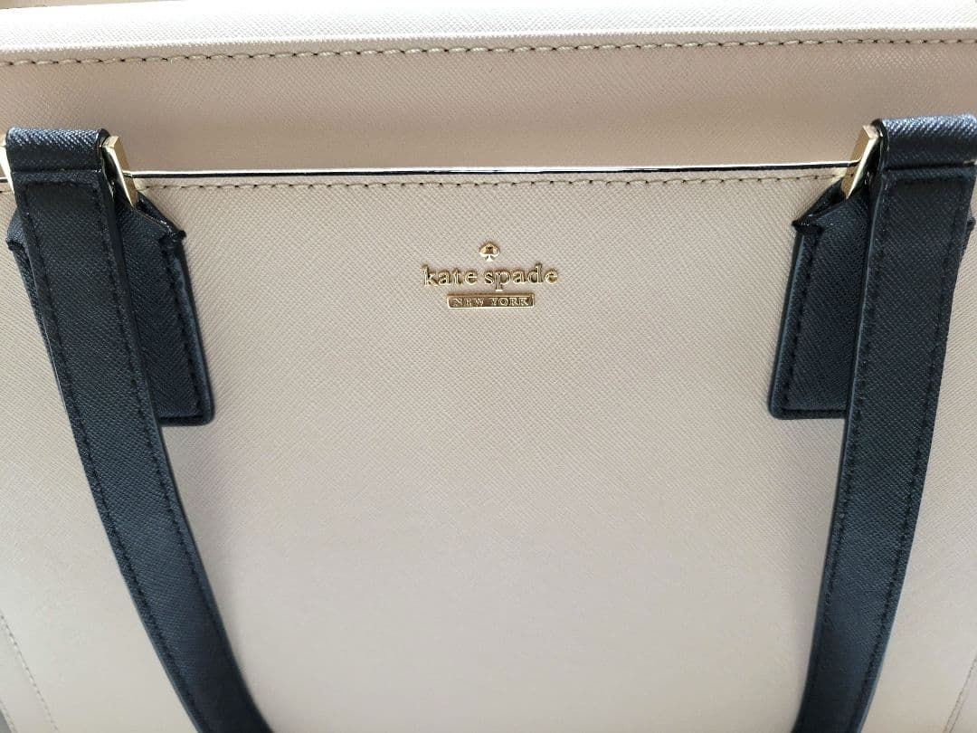 美品 kate spade キャメロン ストリート ゾーイー ベージュ×ブラック