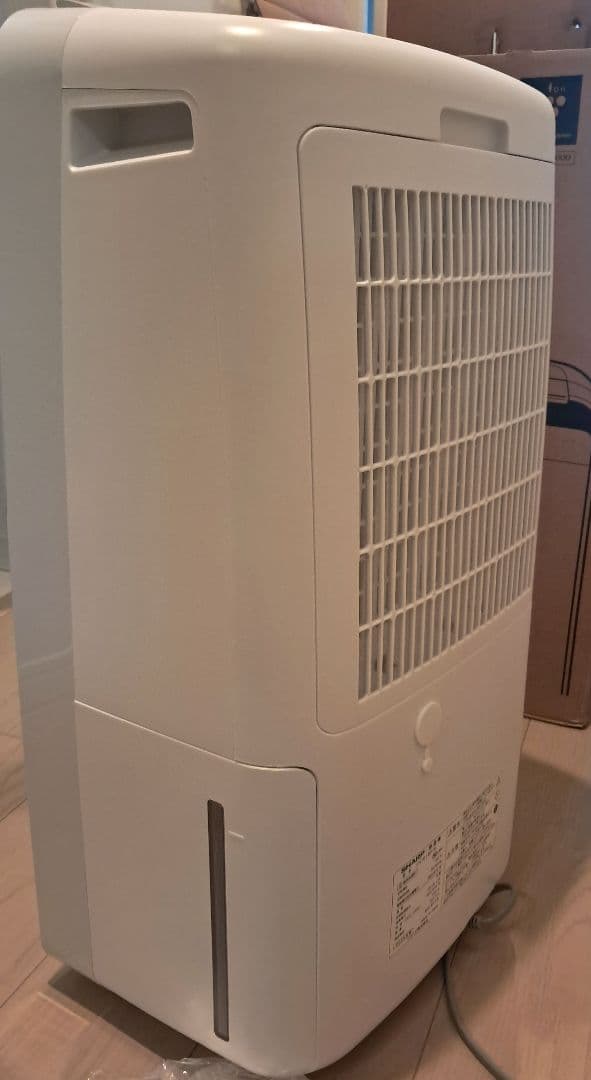 美品 SHARP CV-R180 除湿機 衣類乾燥 プラズマクラスター